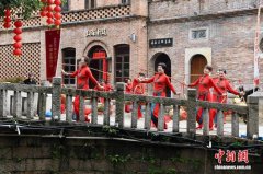 （新春走基层）福建福州：“非遗”展演迎元宵